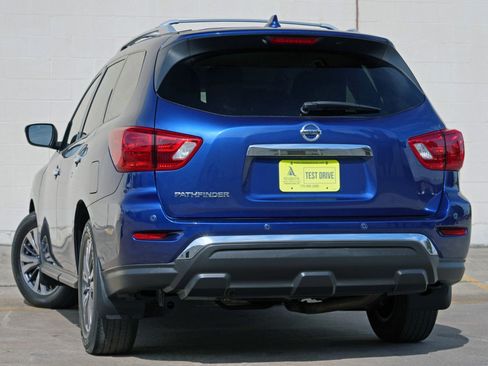 Used 2020 Nissan Pathfinder S FWD image 6