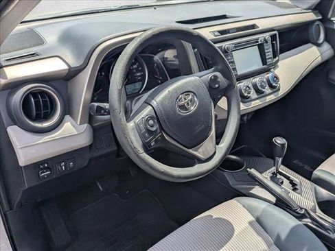 Used 2015 Toyota RAV4 LE FWD image 9