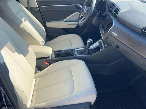 Certified 2025 Audi Q3 2.0T Premium Plus w/ Premium Plus Package image 28