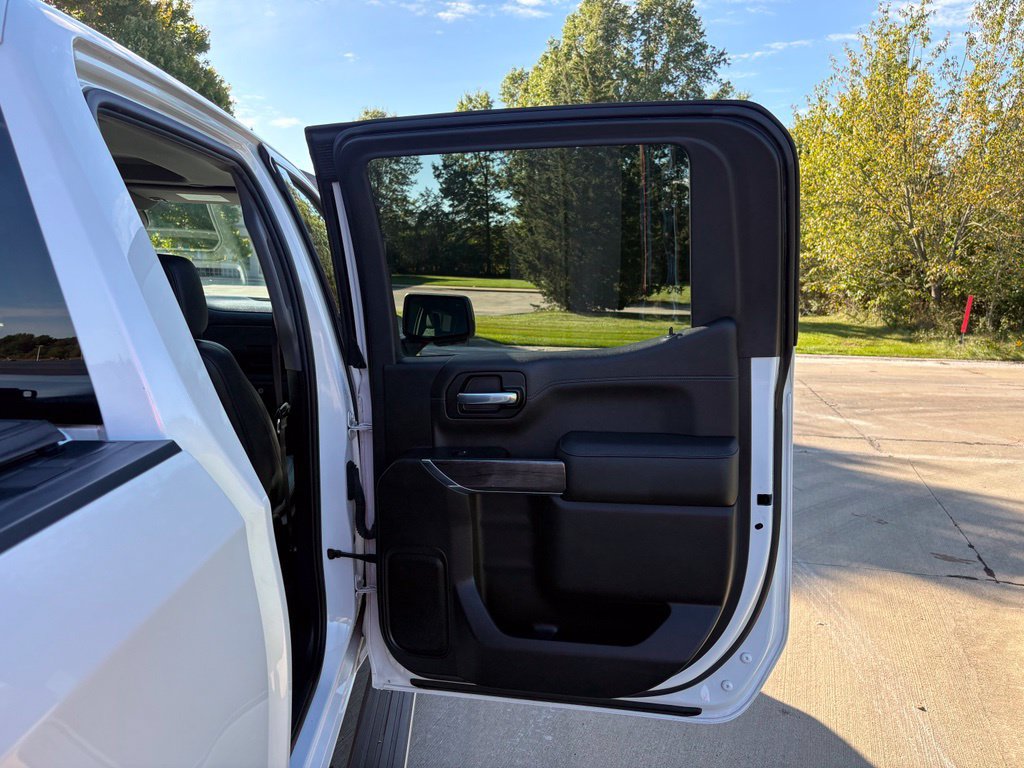 Used 2020 Chevrolet Silverado 1500 LTZ w/ LTZ Plus Package AWD/4WD image 47
