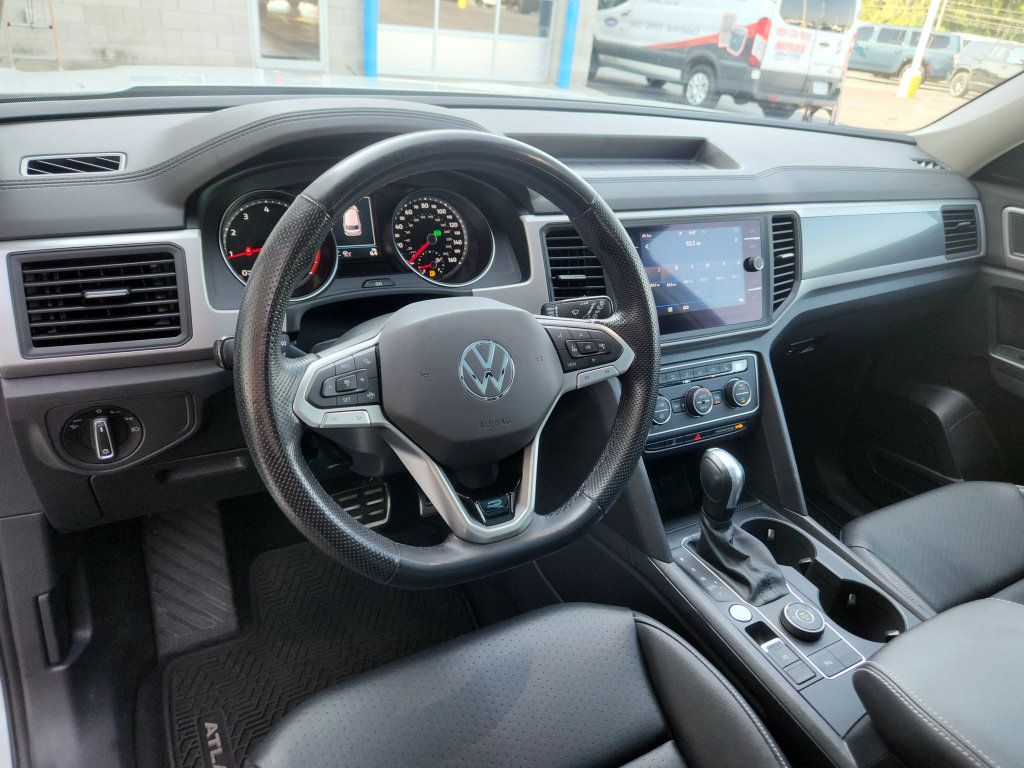 Used 2021 Volkswagen Atlas SE w/ Panoramic Sunroof Package AWD/4WD image 26