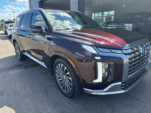Used 2024 Hyundai Palisade Calligraphy AWD/4WD image 2