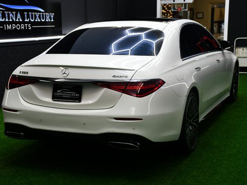 Used 2022 Mercedes-Benz S 580 4MATIC Sedan image 4