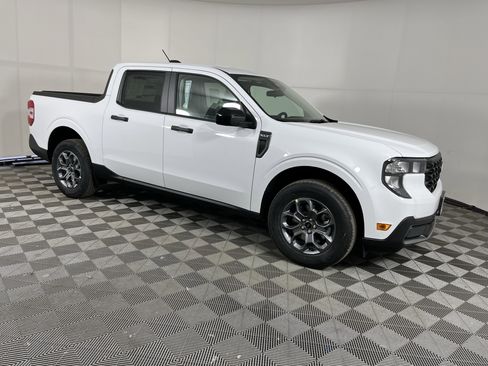New 2026 Ford Maverick XLT w/ Equipment Group 301A AWD/4WD image 7