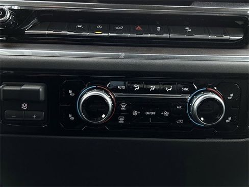 Used 2022 GMC Sierra 1500 SLT image 21