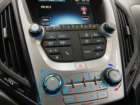 Used 2017 Chevrolet Equinox LT w/ Convenience Package image 42