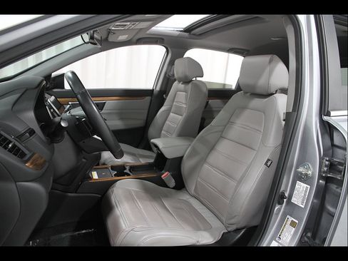 Used 2020 Honda CR-V Touring image 34