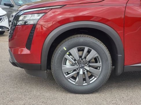 New 2026 Nissan Pathfinder SV AWD/4WD image 6