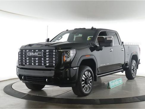 Used 2025 GMC Sierra 2500 Denali Ultimate AWD/4WD image 10