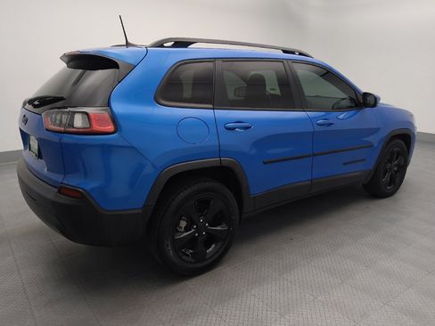 Used 2020 Jeep Cherokee Latitude Plus FWD image 11