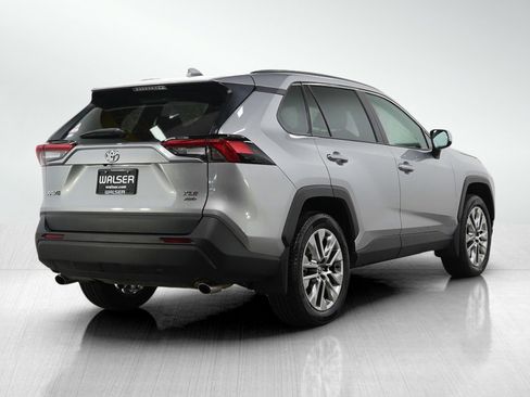 Used 2025 Toyota RAV4 XLE Premium w/ Weather Package AWD/4WD image 5
