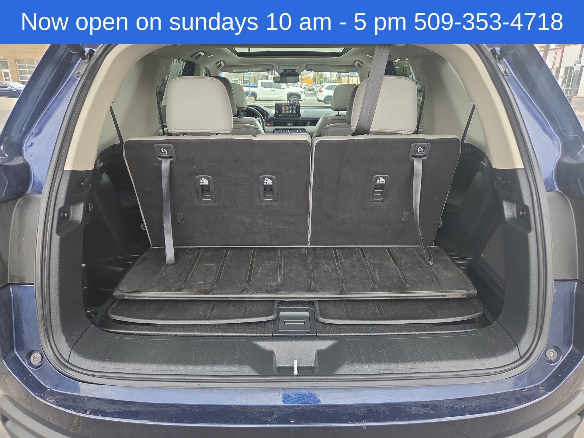 Used 2023 Honda Pilot Touring image 14