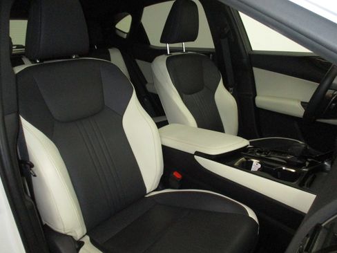 Used 2024 Lexus NX 350 AWD w/ Cold Area Package image 14