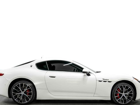 Used 2024 Maserati GranTurismo Modena image 2