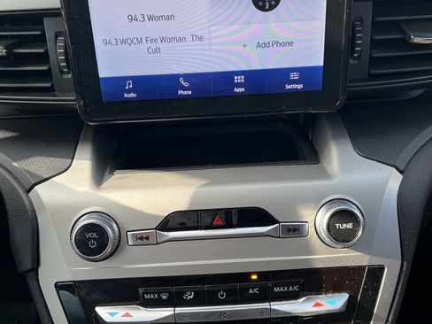 Used 2022 Ford Explorer 4WD image 13