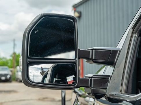 Used 2020 Ford F250 Platinum w/ Tremor Off-Road Package image 11