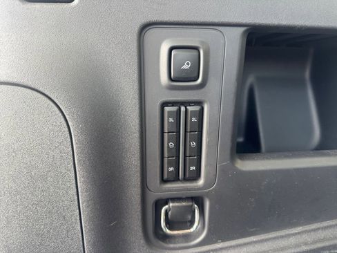 Certified 2025 Ford Expedition Platinum w/ Driver's Package image 22