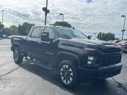 Used 2021 Chevrolet Silverado 2500 Custom w/ Custom Value Package AWD/4WD image 7