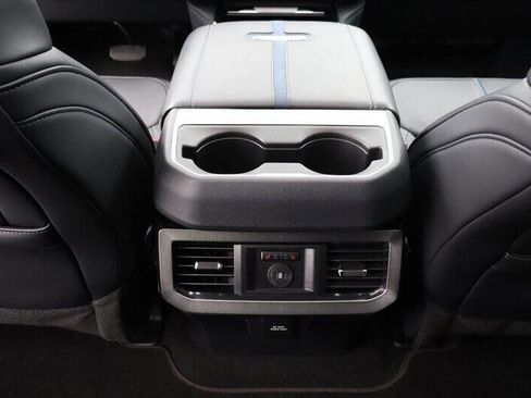 Used 2025 Ford F350 Platinum image 26