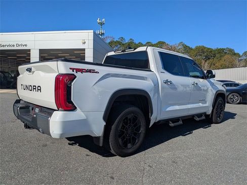 Used 2022 Toyota Tundra Limited image 2