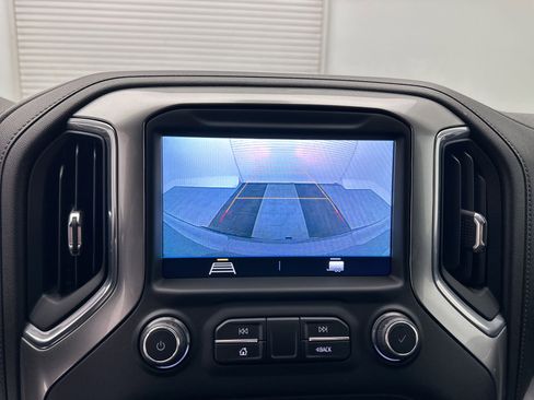 Certified 2020 Chevrolet Silverado 1500 RST AWD/4WD image 23