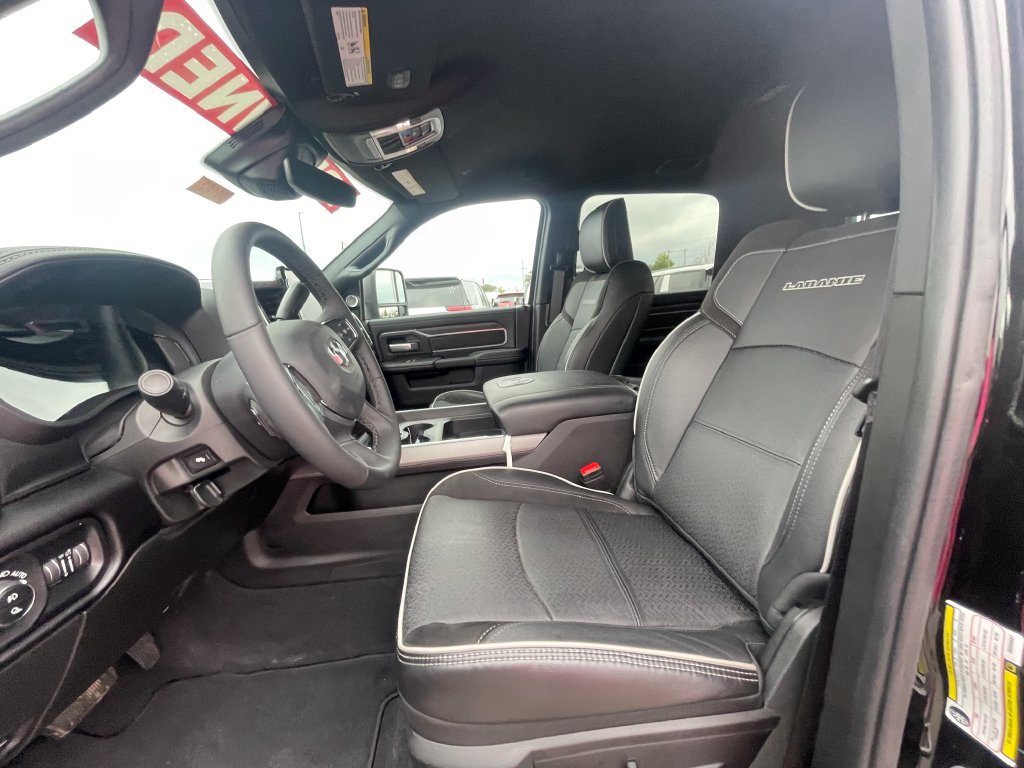 Used 2025 RAM 3500 Laramie AWD/4WD image 10