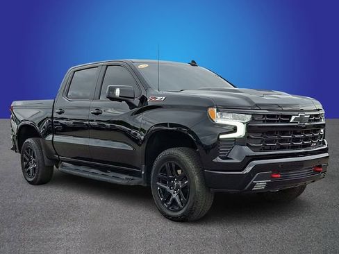 Used 2026 Chevrolet Silverado 1500 LT Trail Boss w/ LT Trail Boss Premium Package AWD/4WD image 3