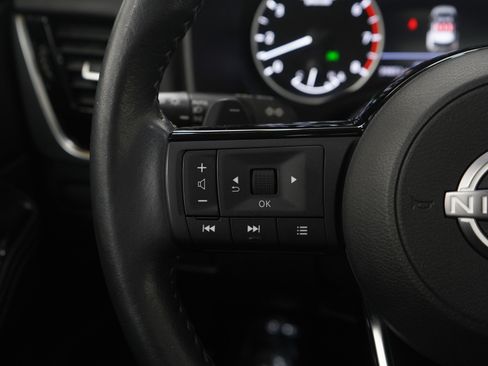 Used 2023 Nissan Rogue SL image 27