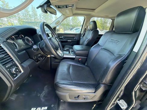Used 2013 RAM 1500 Laramie w/ Convenience Group AWD/4WD image 13