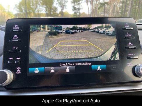 Used 2018 Honda Accord Touring image 12