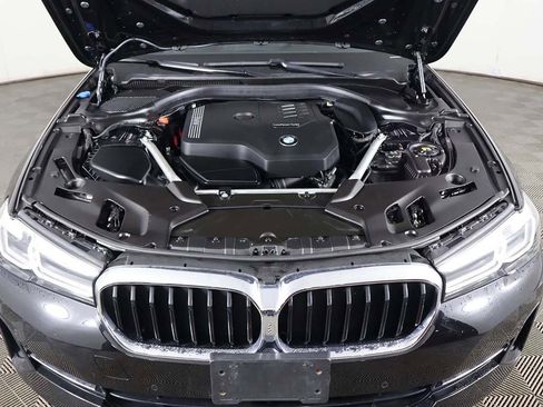 Used 2023 BMW 530i xDrive w/ Convenience Package image 20