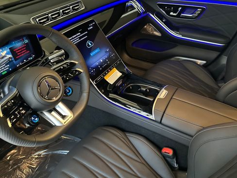 New 2026 Mercedes-Benz S 63 AMG S image 9