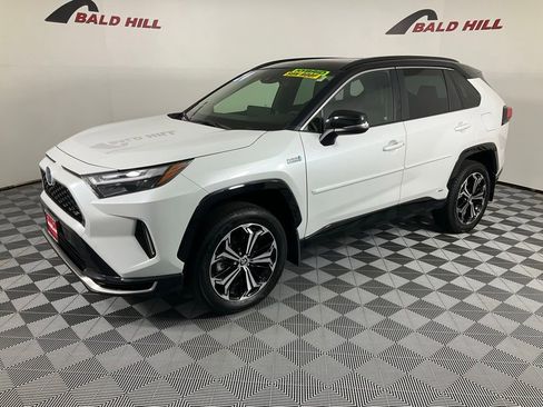 Used 2024 Toyota RAV4 XSE image 3
