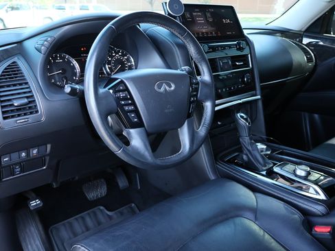 Used 2023 INFINITI QX80 Luxe w/ Cargo Package AWD/4WD image 3