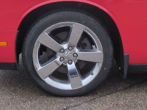 Used 2009 Dodge Challenger R/T image 14