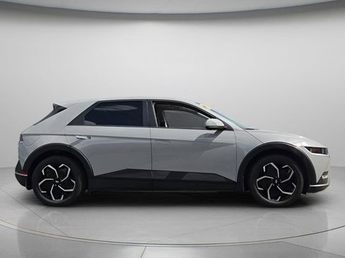 Certified 2024 Hyundai Ioniq 5 SEL image 9
