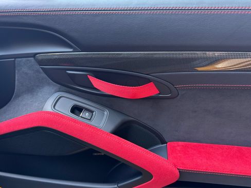 Certified 2018 Porsche 911 GT2 RS RWD image 18