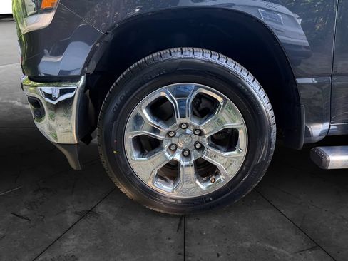 Used 2019 RAM 1500 Big Horn AWD/4WD image 14