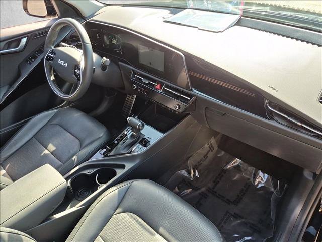 Used 2023 Kia Niro SX Touring FWD image 23