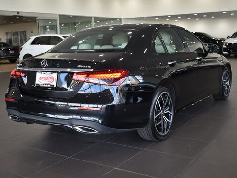 Used 2023 Mercedes-Benz E 350 4MATIC Sedan image 11