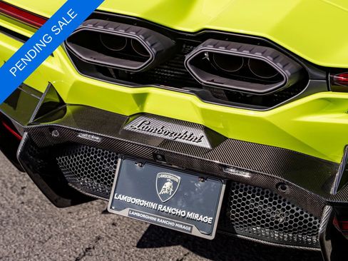 Used 2025 Lamborghini Revuelto AWD/4WD image 13