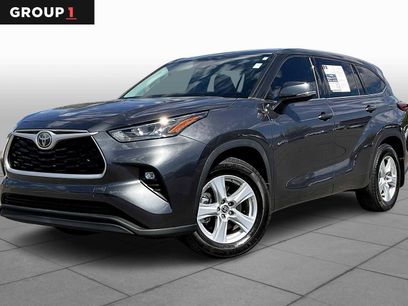 Used 2020 Toyota Highlander LE