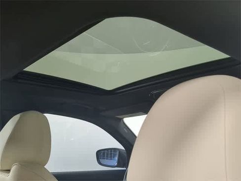 Used 2021 BMW 330i xDrive Sedan w/ Driving Assistance Package image 54