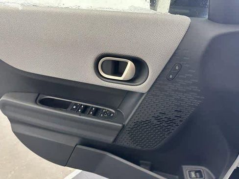 Certified 2025 MINI Cooper 4-Door Hardtop image 16