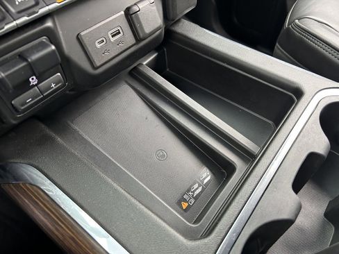 Certified 2022 Chevrolet Silverado 1500 High Country image 43