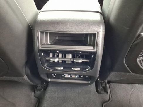 Certified 2023 Jeep Grand Cherokee Limited AWD/4WD image 14