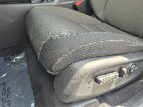 Used 2023 Honda CR-V EX image 11