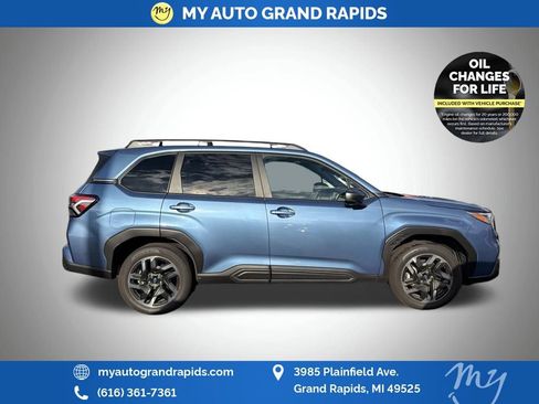 Used 2025 Subaru Forester Limited AWD/4WD image 8