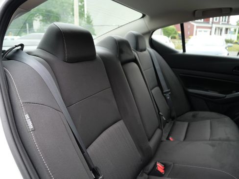 Used 2023 Nissan Altima 2.5 SV w/ SV Premium Package FWD image 31