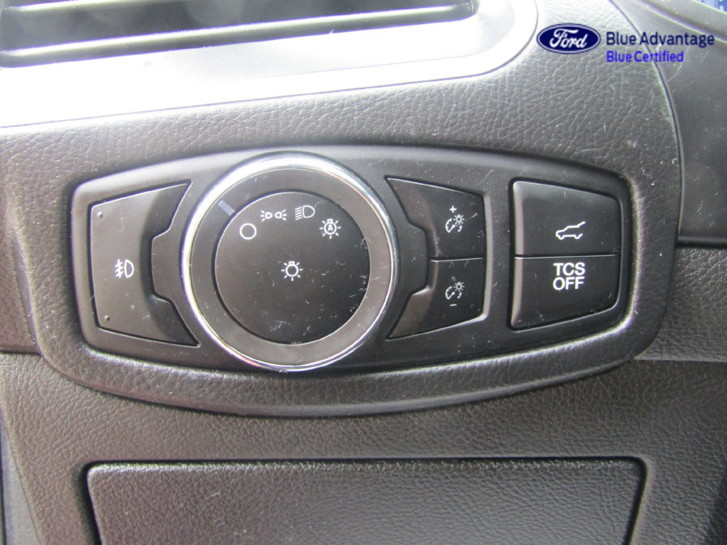 Certified 2024 Ford Edge SEL w/ Convenience Package AWD/4WD image 18